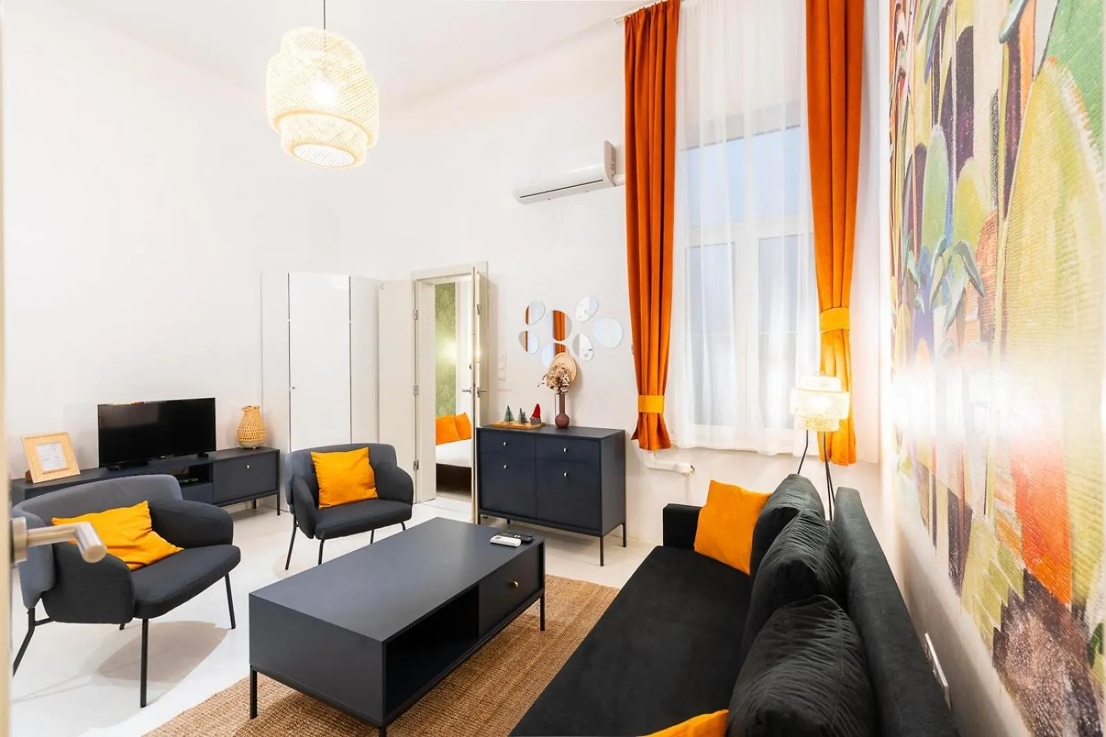 Apartmán Modern Uniquely Designed Flat Andrassy Avenue And Oktogon Square Budapešť 0*,  Maďarsko